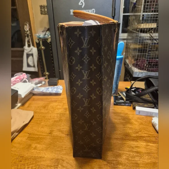 Louis Vuitton Brown Monogram Tote Bag - Picture 4 of 12